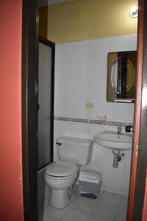 La Posada Del Viajero อีบาเก ภายนอก รูปภาพ